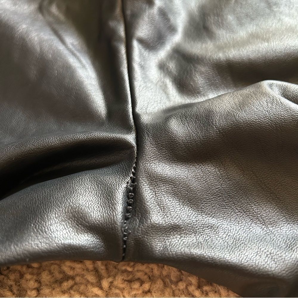 Kendall & Kylie | Faux Leather Leggings Pants, Size M - Picture 9 of 9
